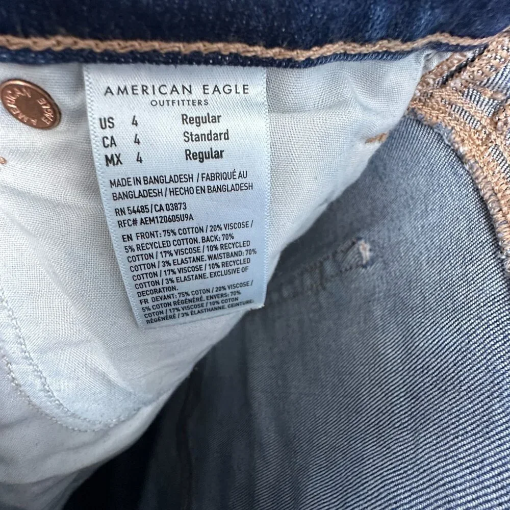 American Eagle Strigid Mom Jeans Womens 4 Regular Distressed Medium Wash Blue - Picture 6 of 12